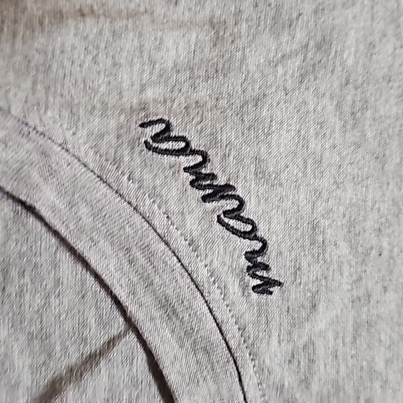 Women Maternity XXL Short Sleeve Mama Embroidery Gray T-Shirt New - Picture 1 of 12